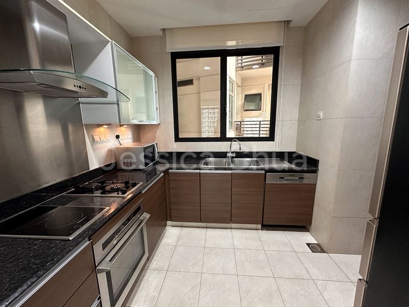 2+1 Bed Condo for Rent in  The Paterson - Image 10