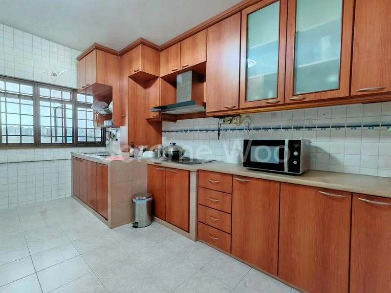 Maisonette HDB for Sale in  327 Jurong East Street 31 - Image 5