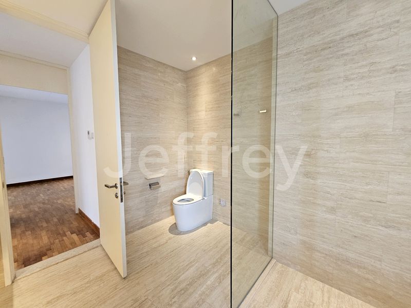 2+1 Bed Condo for Rent in  The Colonnade - Image 27