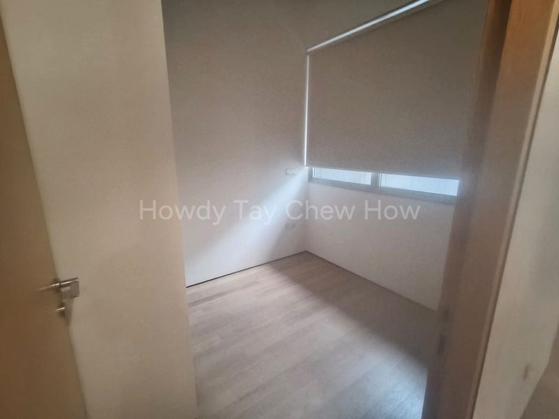 2 Bed Condo for Sale in  The Laurels - Image 5