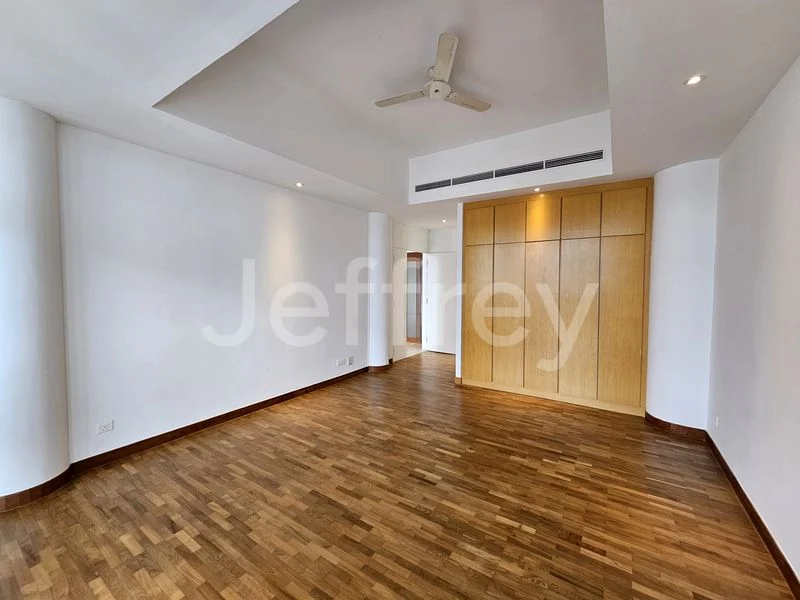 2+1 Bed Condo for Rent in  The Colonnade - Image 23
