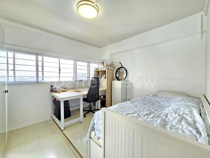 5 Room (5A) HDB for Sale in  12 Marine Terrace - Image 11