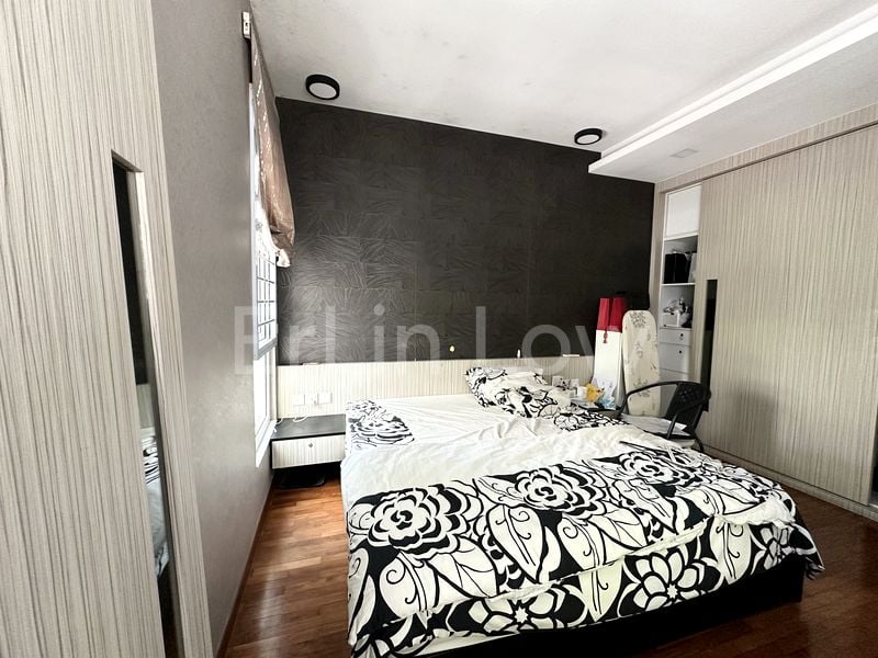 3 Bed Executive Condo for Sale in  The Floravale - Image 5
