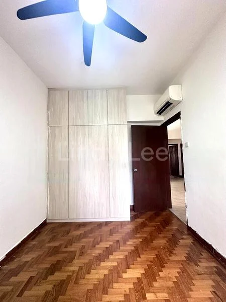 3 Bed Condo for Sale in  Castle Green - Image 12