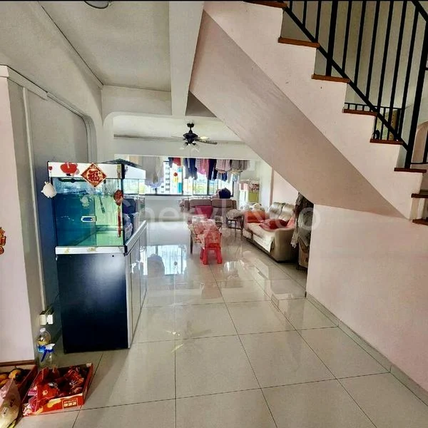 Maisonette HDB for Sale in  407 Jurong West Street 42 - Image 4