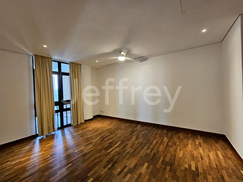 3+1 Bed Condo for Rent in  The Colonnade - Image 7
