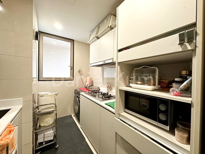 3 Bed Executive Condo for Sale in  The Vales - Image 6