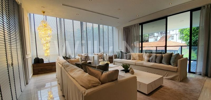 3 Bed Apartment (Condo) for Sale in  Reignwood Hamilton Scotts - Image 1