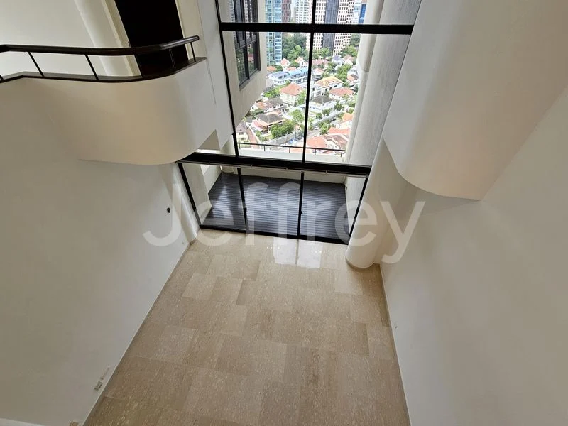 2+1 Bed Condo for Rent in  The Colonnade - Image 4