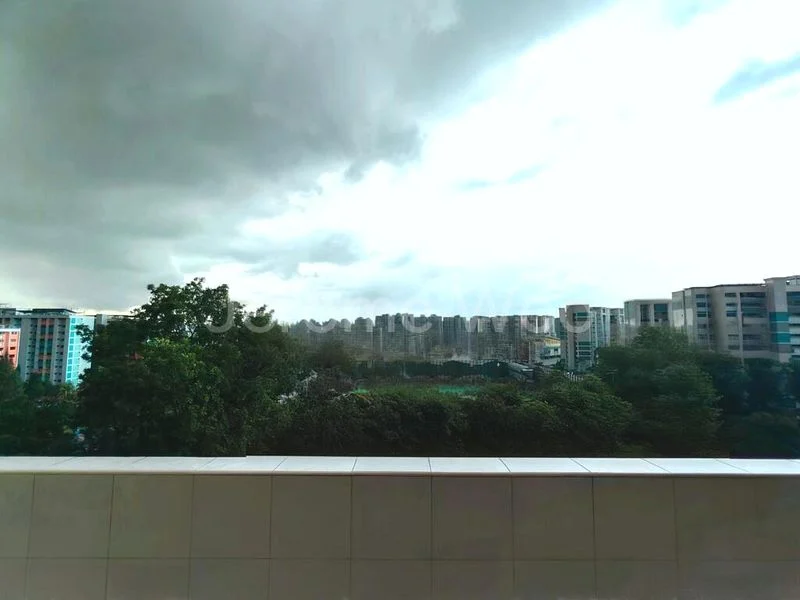 Maisonette HDB for Sale in  327 Jurong East Street 31 - Image 6