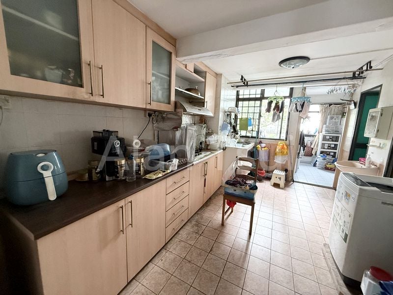 3 Room (3I) HDB for Sale in  12 Lorong 7 Toa Payoh - Image 5