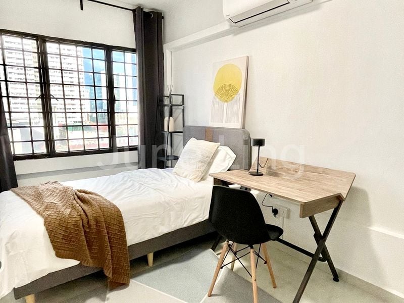 6 Bed Apartment (Condo) for Sale in  People's Park Complex - Image 6