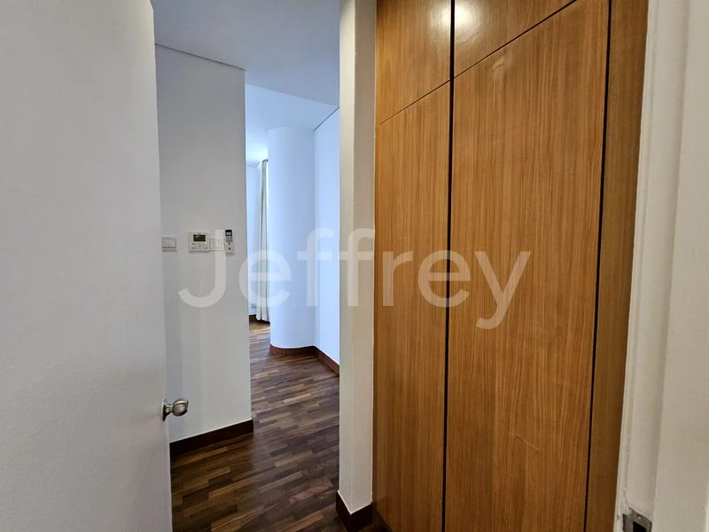 3+1 Bed Condo for Rent in  The Colonnade - Image 20