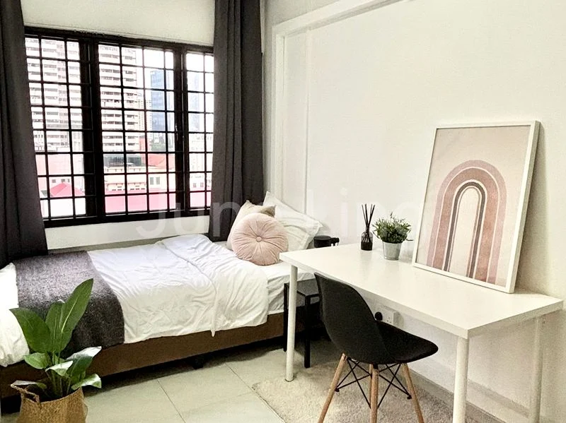 6 Bed Apartment (Condo) for Sale in  People's Park Complex - Image 4