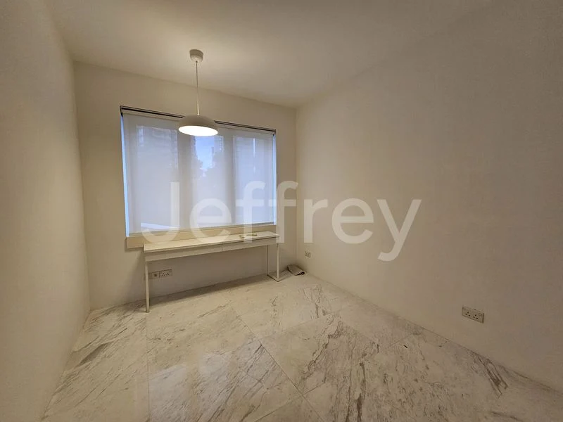 4+1 Bed Condo for Rent in  Beverly Hill - Image 15