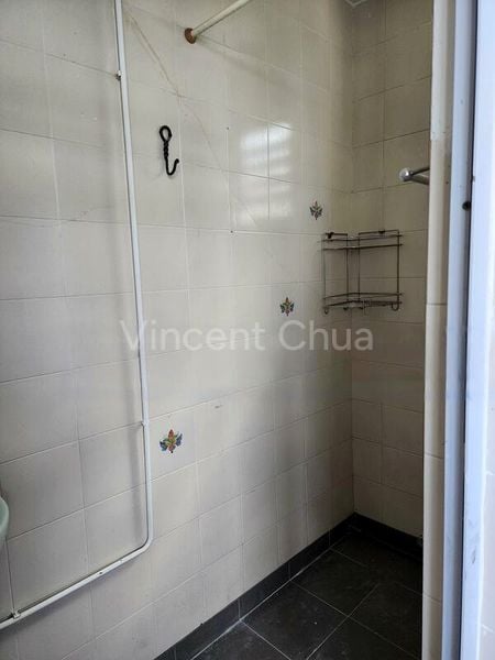 3 Room (3I) HDB for Rent in  417 Tampines Street 41 - Image 3