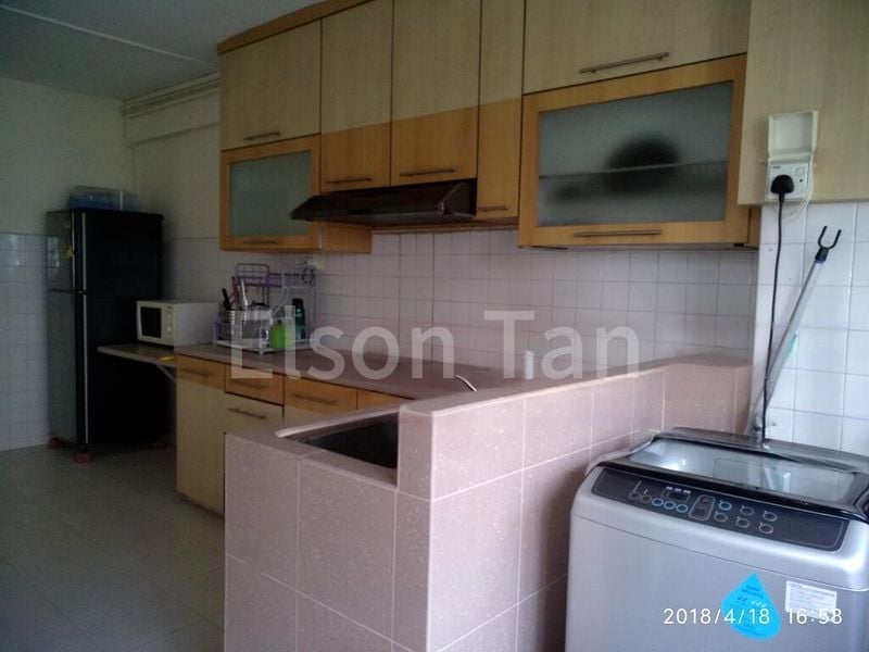 3 Room (3A) HDB for Rent in  432 Ang Mo Kio Avenue 10 - Image 7