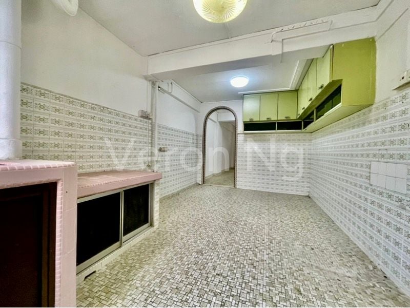 3 Room (3I) HDB for Sale in  4 Marine Terrace - Image 2