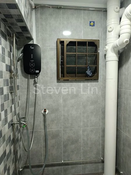 Common Room (HDB) for Rent in  123D Rivervale Drive - Image 6
