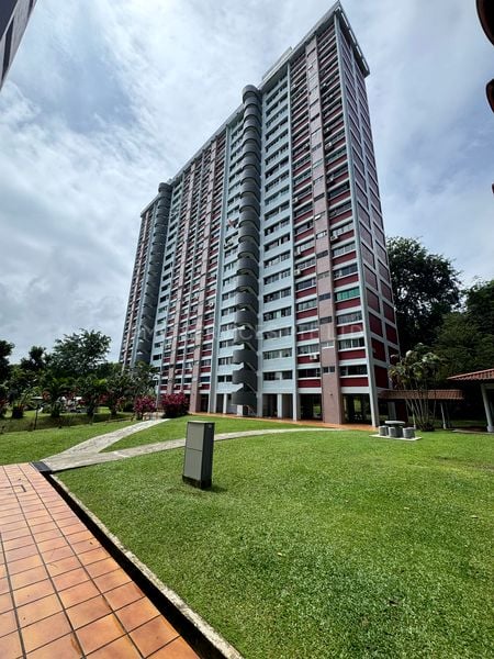3+1 Bed Apartment (Condo) for Sale in  Lakeview - Image 1