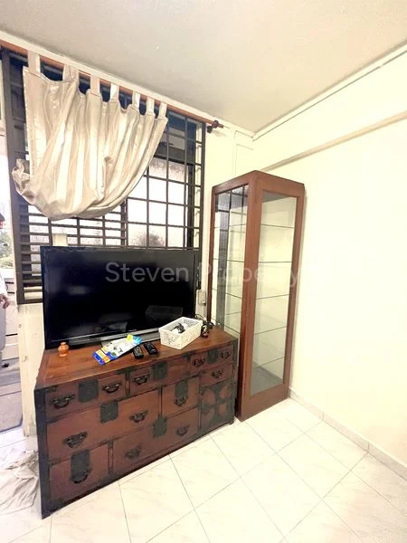 3 Room (3A) HDB for Rent in  99 Commonwealth Crescent - Image 2
