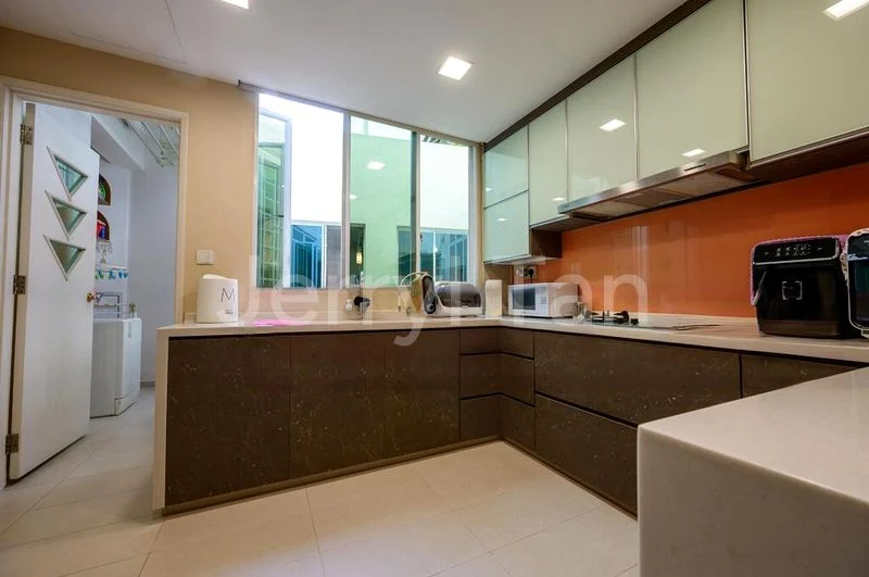 2 Bed Condo for Sale in  Tanjong Ria Condominium - Image 2