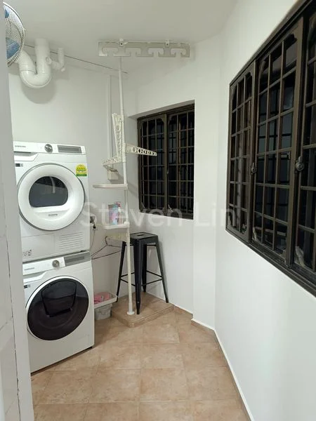 Common Room (HDB) for Rent in  123D Rivervale Drive - Image 9