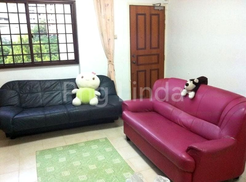 4 Room (4A) HDB for Rent in  166 Tampines Street 12 - Image 4