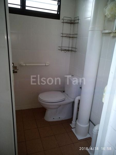 3 Room (3A) HDB for Rent in  432 Ang Mo Kio Avenue 10 - Image 4