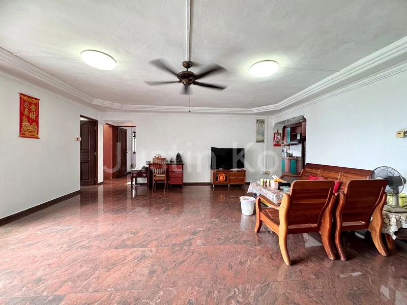 5 Room (5I) HDB for Sale in  178 Lompang Road - Image 2