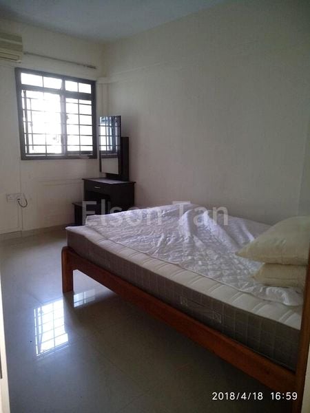3 Room (3A) HDB for Rent in  432 Ang Mo Kio Avenue 10 - Image 6