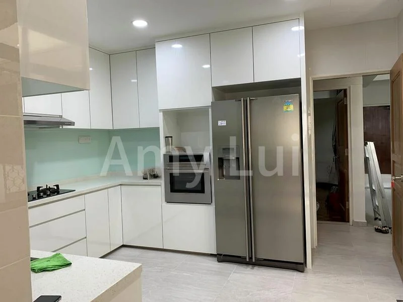 4 Bed Condo for Rent in  Beverly Hill - Image 8