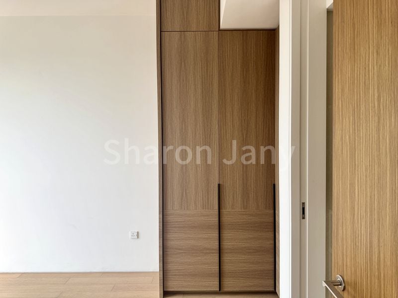 2 Bed Condo for Rent in  Echelon - Image 7