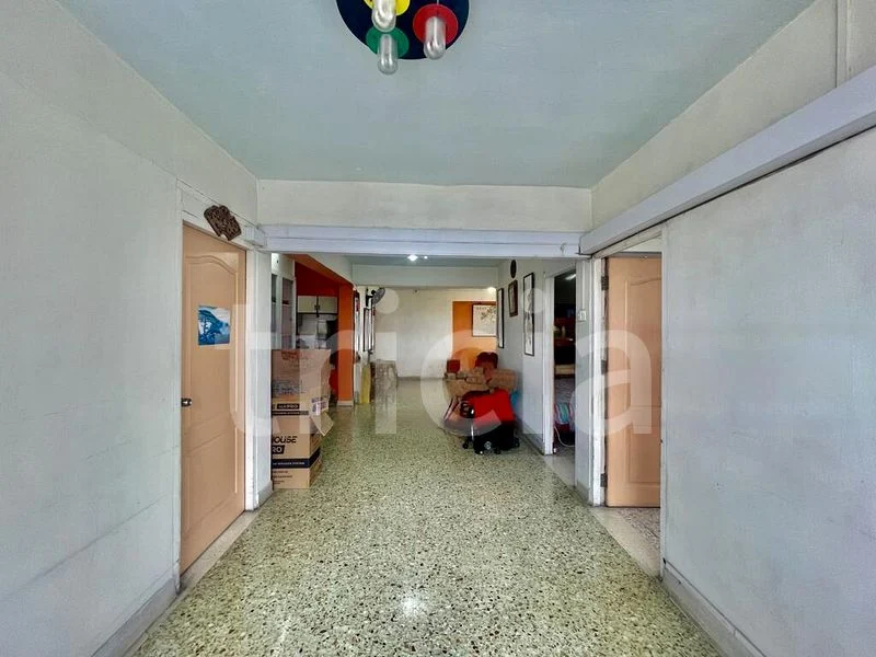5 Room (5I) HDB for Sale in  21 Holland Drive - Image 7