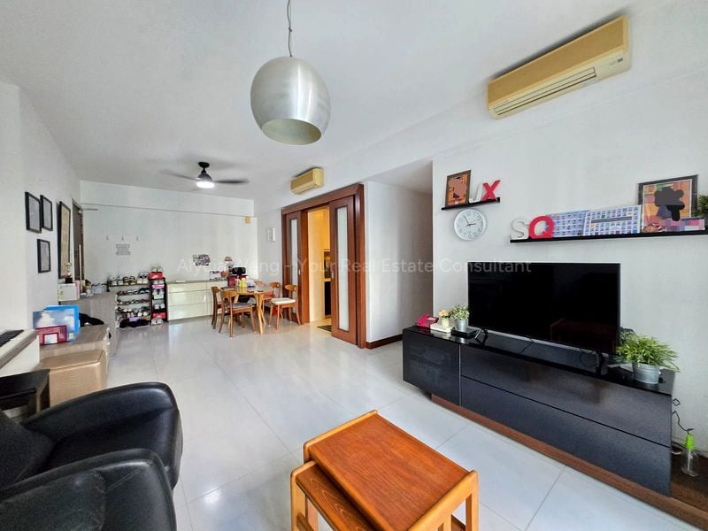 3 Bed Executive Condo for Sale in  Whitewater - Image 2