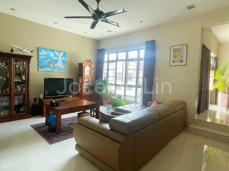 4 Bed Condo for Sale in  Azalea Park Condominium - Image 2