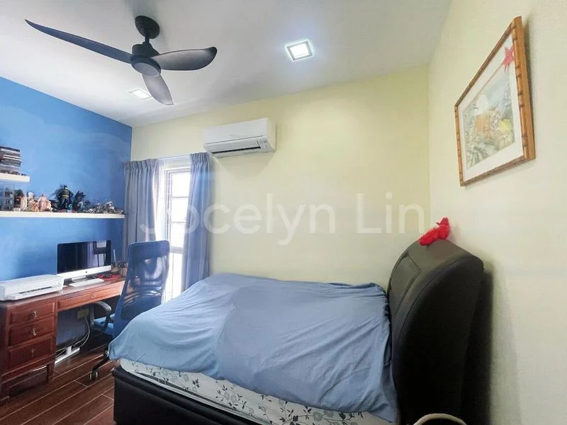 4 Bed Condo for Sale in  Azalea Park Condominium - Image 13