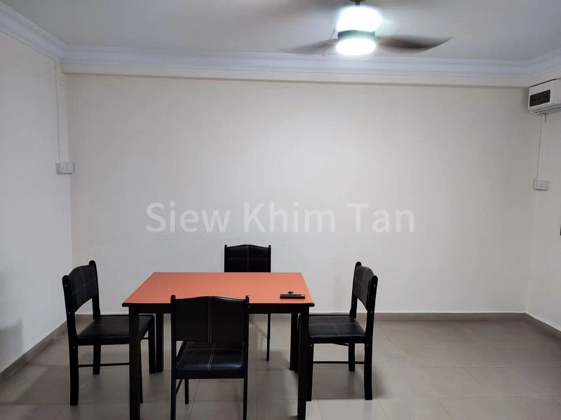 4 Room (4A) HDB for Rent in  701 Tampines Street 71 - Image 2