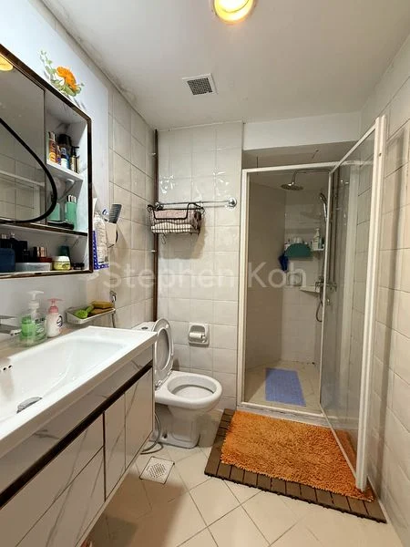 3 Bed Apartment (Condo) for Sale in  Burlington Square - Image 7