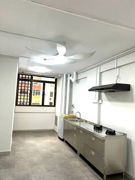 3 Room (3I) HDB for Rent in  619 Hougang Avenue 8 - Image 6
