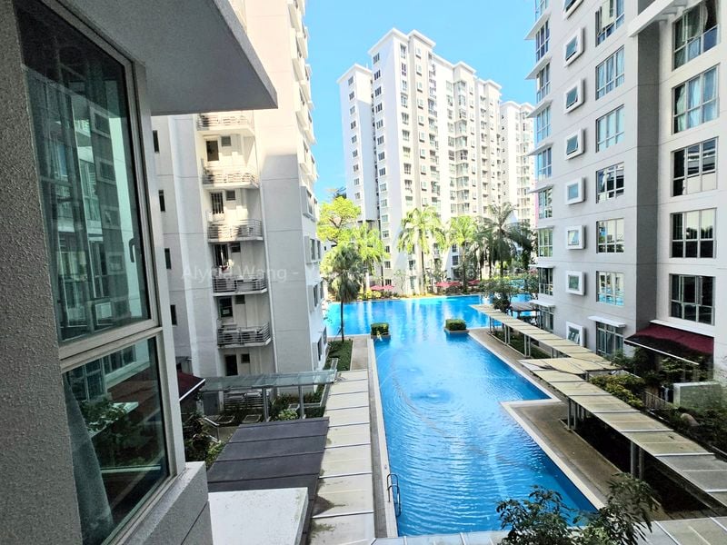 3 Bed Executive Condo for Sale in  Whitewater - Image 1
