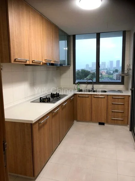 3 Bed Condo for Rent in  The Waterina - Image 3