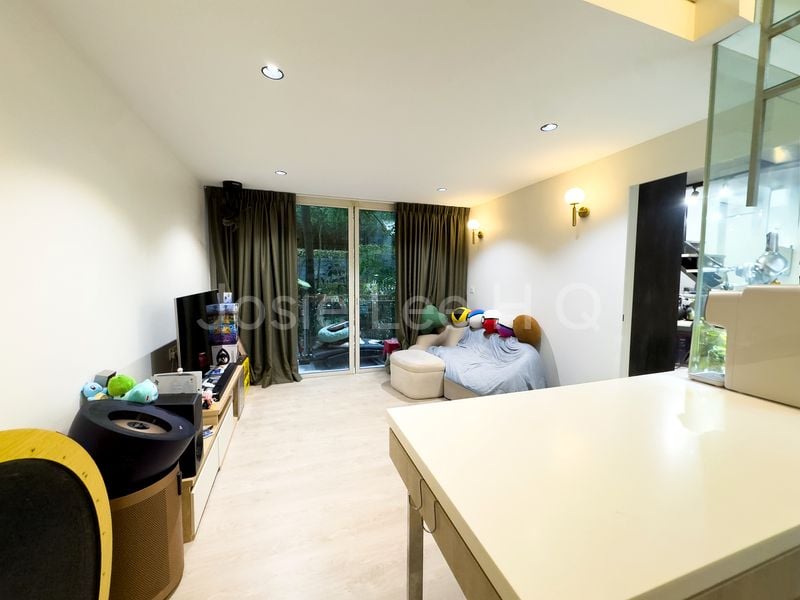 1 Bed Condo for Sale in  The Greenwich - Image 5