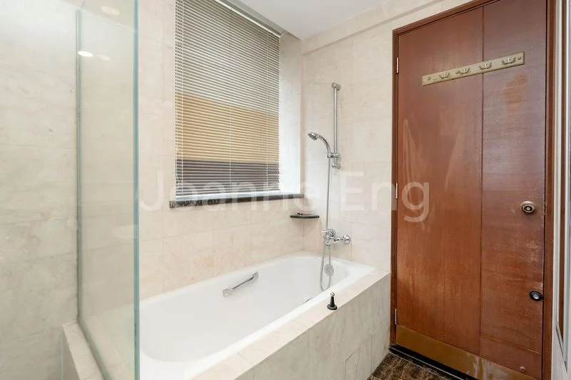 3 Bed Condo for Sale in  Rosewood - Image 4