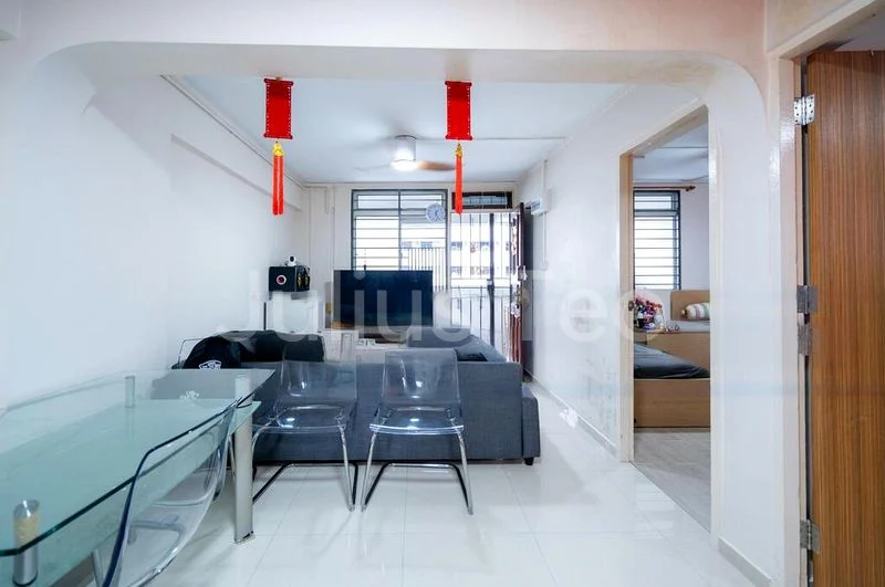 3 Room (3I) HDB for Sale in  211 Boon Lay Place - Image 2