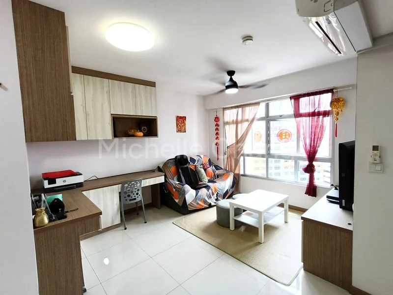3 Room (3A) HDB for Sale in  460A Bukit Batok West Avenue 9 - Image 1