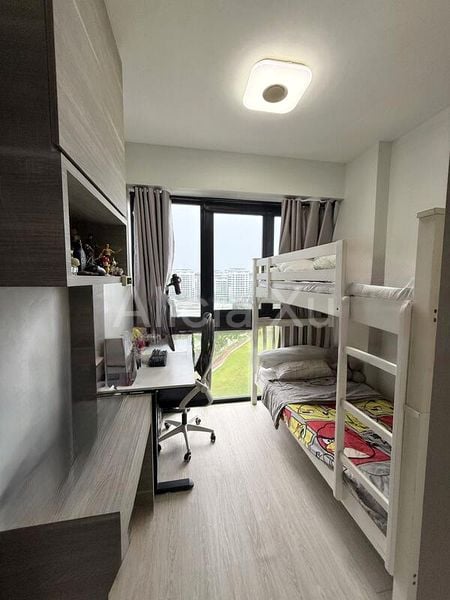 3 Bed Condo for Sale in  River Isles - Image 2