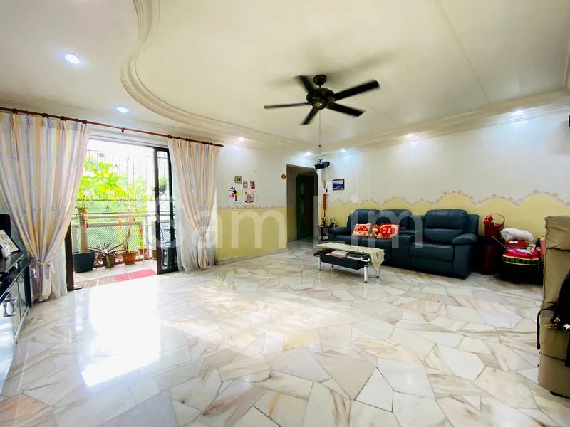 5 Room (5I) HDB for Sale in  142 Rivervale Crescent - Image 2