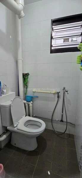 3 Room (3I) HDB for Rent in  620 Hougang Avenue 8 - Image 7