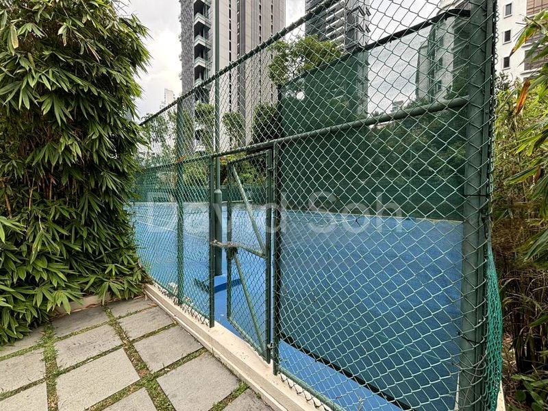 3 Bed Condo for Rent in  The Colonnade - Image 9